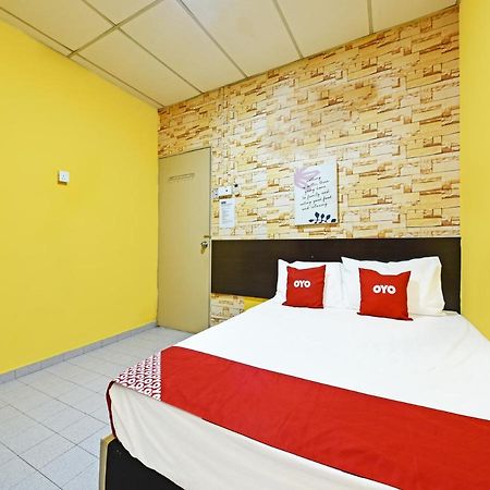 Oyo 90363 Nyamanya Inn Kuantan Exterior photo