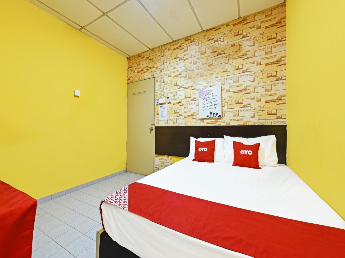 Oyo 90363 Nyamanya Inn Kuantan Exterior photo