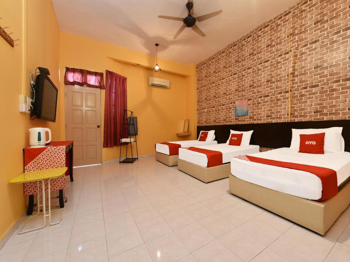 Oyo 90363 Nyamanya Inn Kuantan Exterior photo