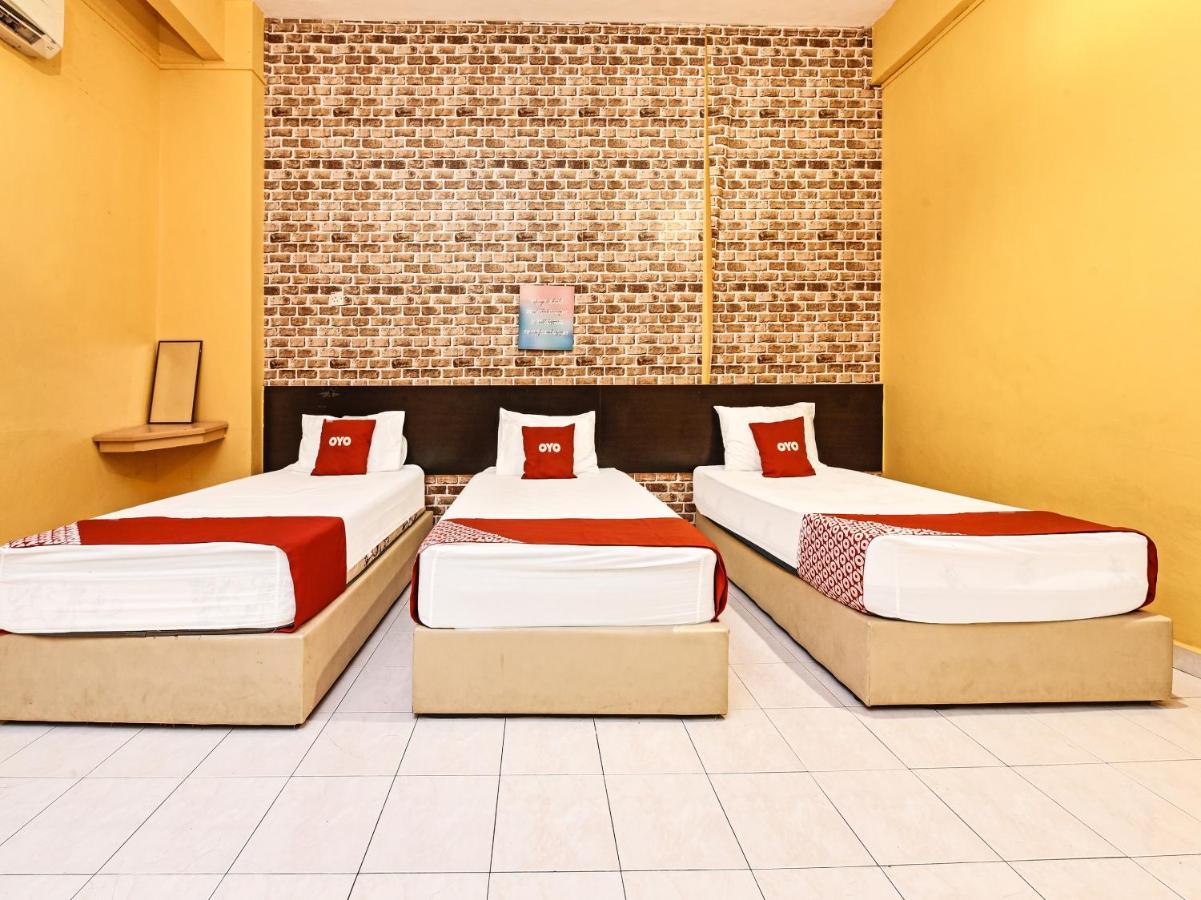 Oyo 90363 Nyamanya Inn Kuantan Exterior photo